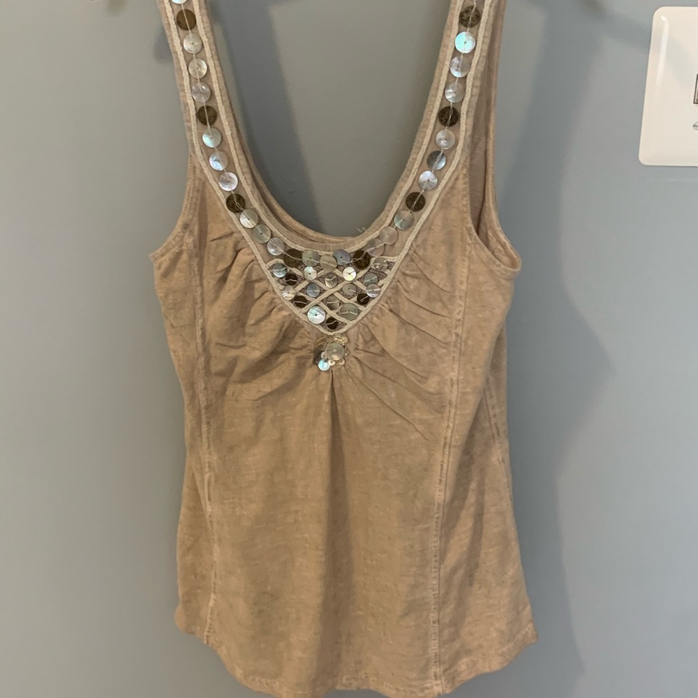 Beaded tank